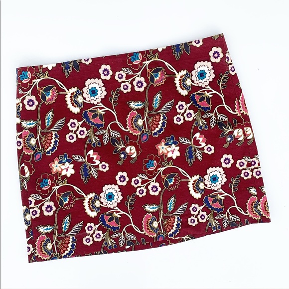 Loft Floral Print Tapestry Skirt, size 16 - Picture 2 of 4